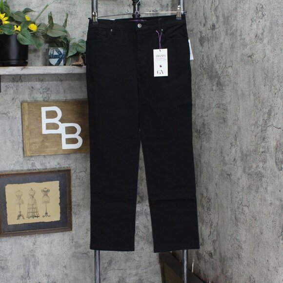 NWT Gloria Vanderbilt Classic High Rise Tapered Jean B31000 10P Black Wash - Picture 2 of 7